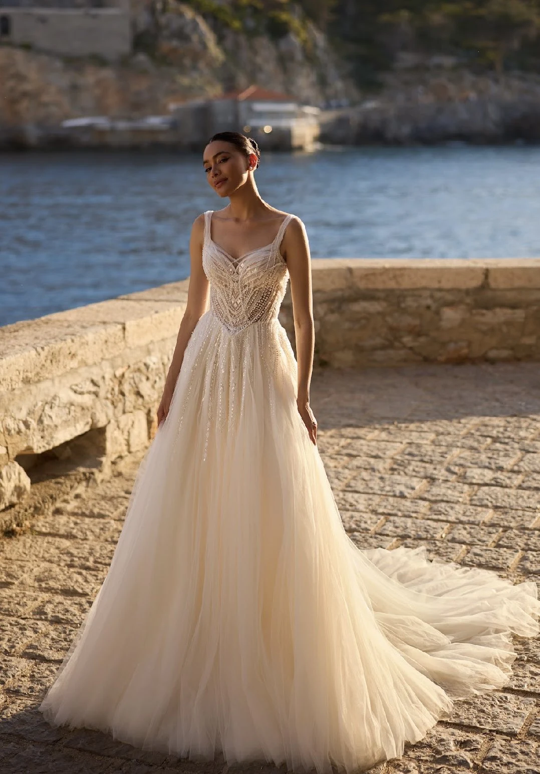 Νυφικό Fresia από τη συλλογή IVORY DREAMS