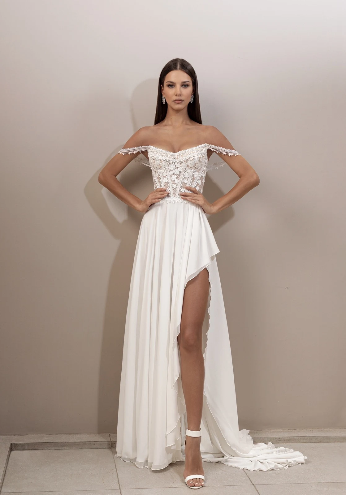 Νυφικό Jaimi από τη συλλογή IVORY DREAMS