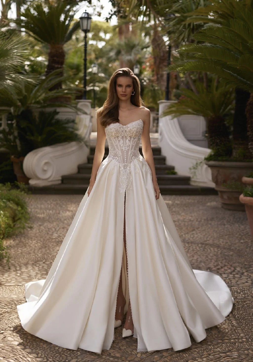 Νυφικό Lasia από τη συλλογή IVORY DREAMS